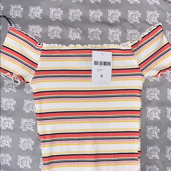 F21 Striped Lettuce Edge Top Pink/ Ivory Small - Picture 1 of 3